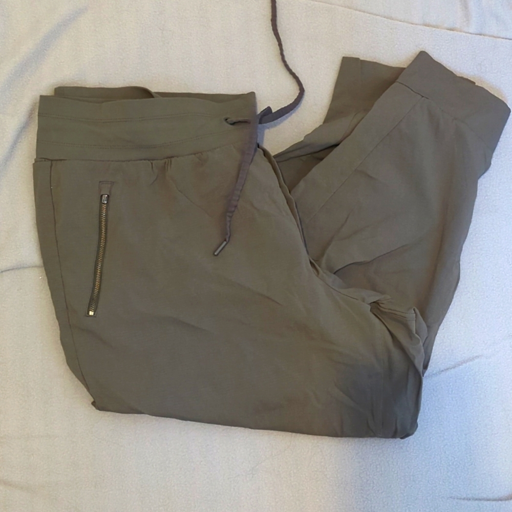 Athleta plus size